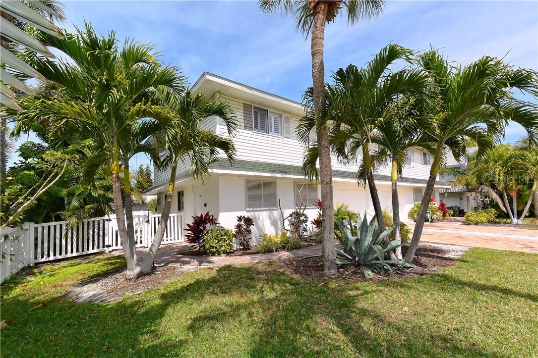 306 72nd St., Holmes Beach, FL 34217