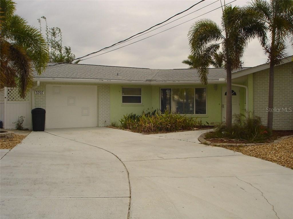 3707 99th St., Bradenton, FL 34210