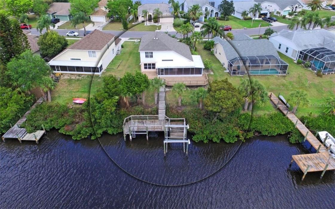 1231 50th St., Bradenton, FL 34208