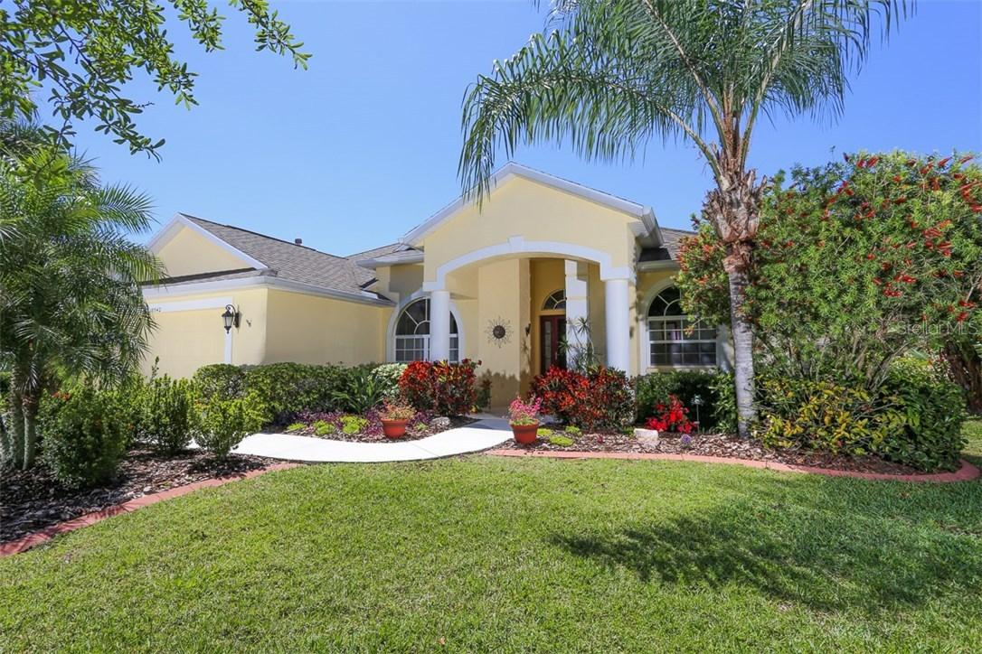 10542 Old Grove Cir., Bradenton, FL 34212