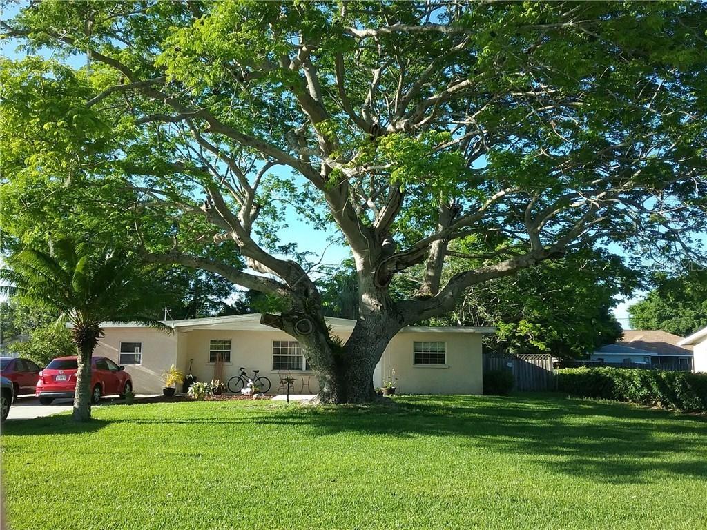 3011 60th St., Palmetto, FL 34221