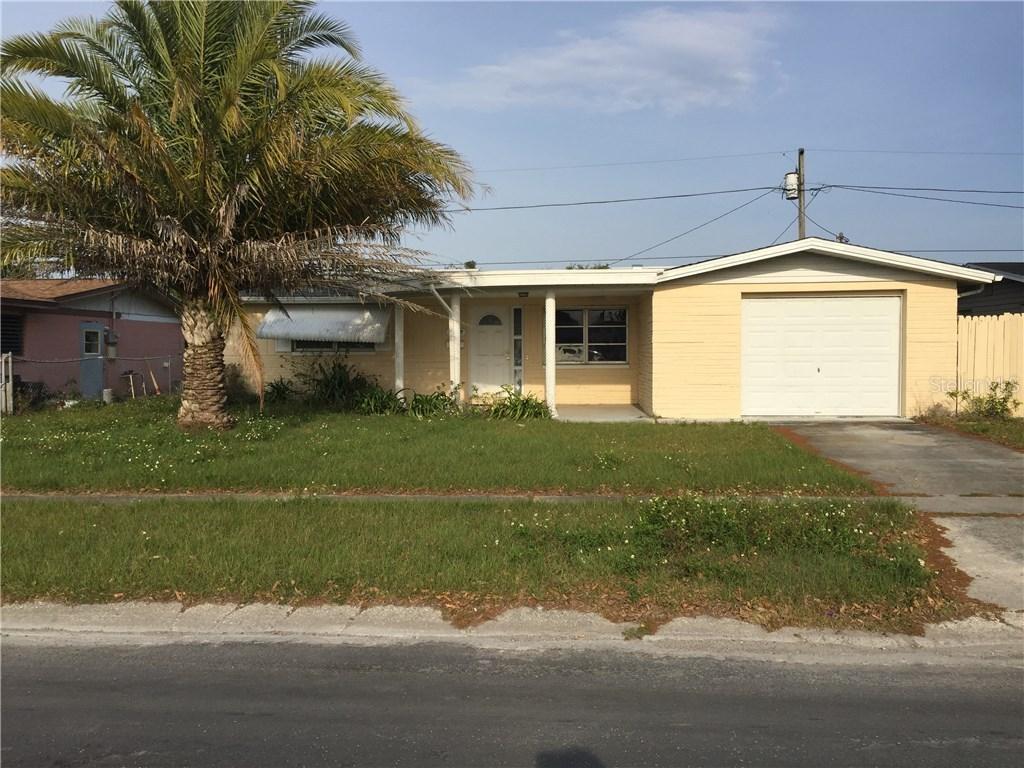 2054 Maureen Dr., Holiday, FL 34690