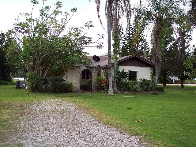 1885 New Point Comfort Rd., Englewood, FL 34223