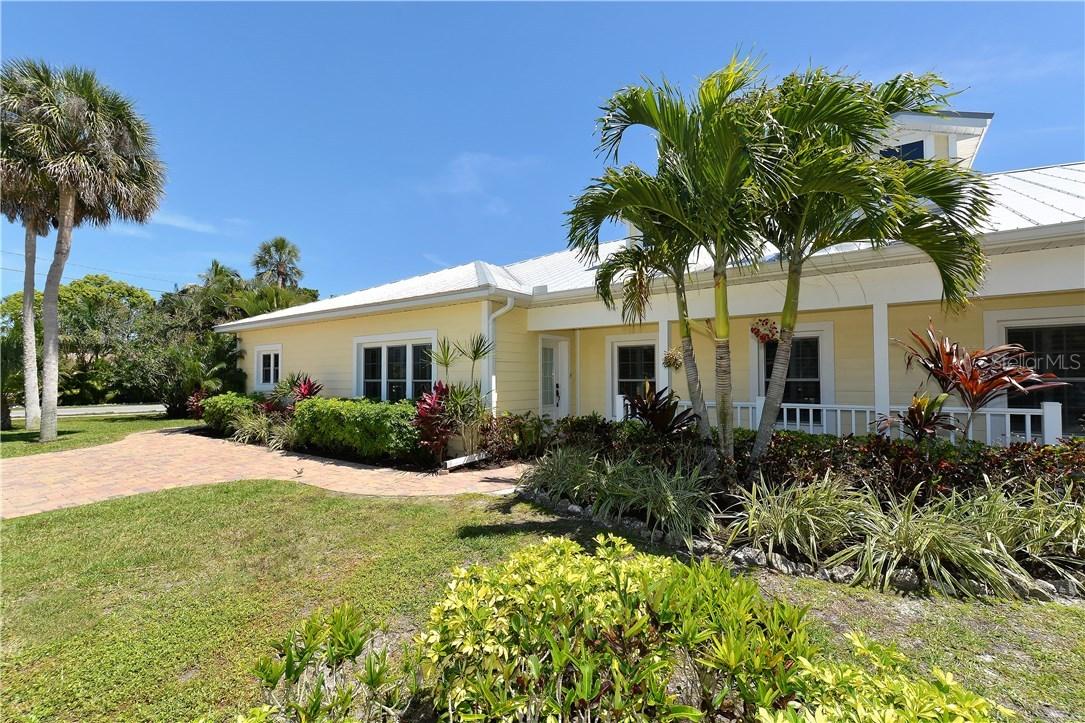 215 75th St., Holmes Beach, FL 34217