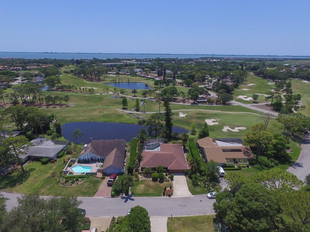 4103 Avenida Madera, Bradenton, FL 34210