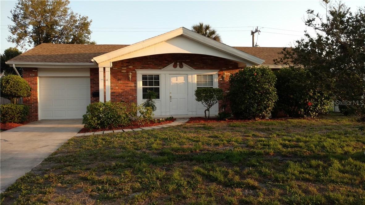 2212 Clark Ave., Bradenton, FL 34207