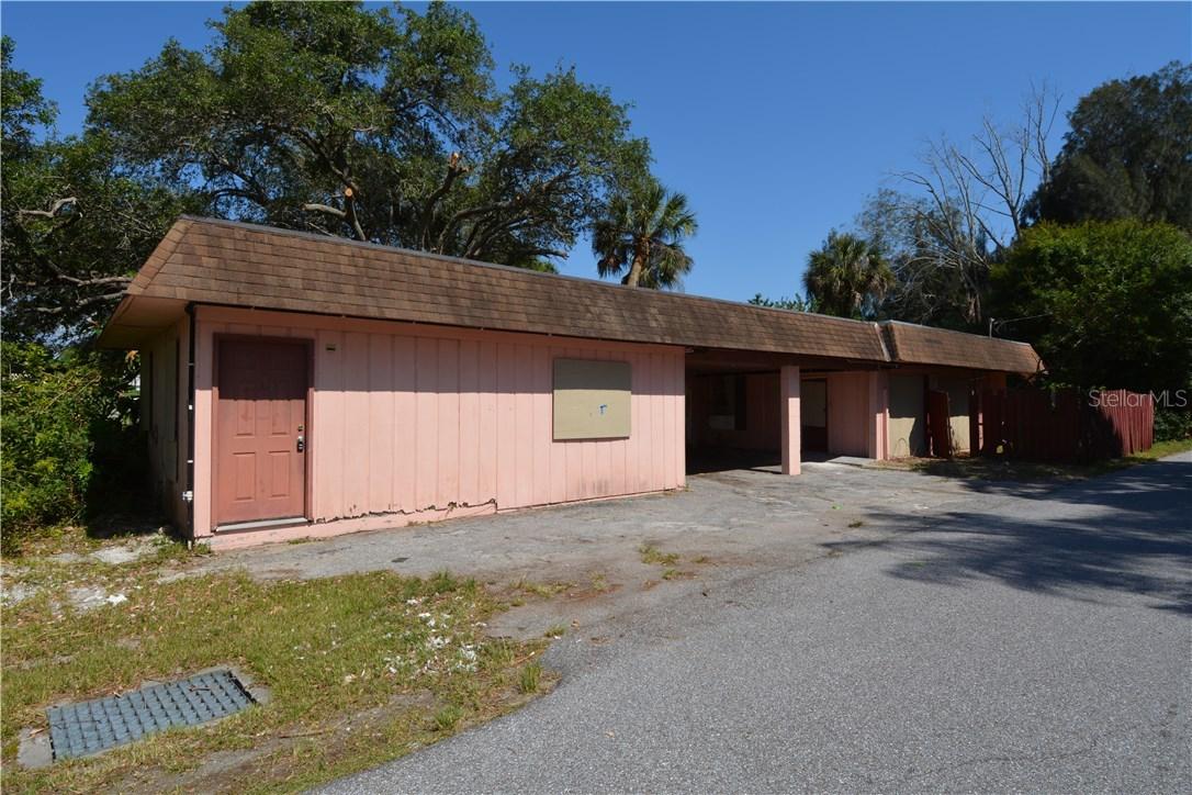 305 Albee Rd., Nokomis, FL 34275