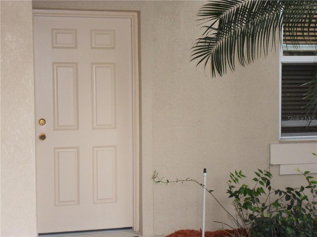 803 Fairwaycove Ln. #105, Bradenton, FL 34212