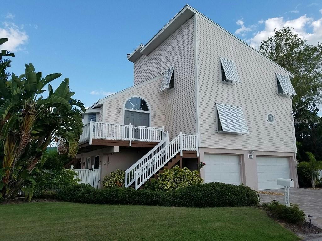 676 Tarawitt Dr., Longboat Key, FL 34228