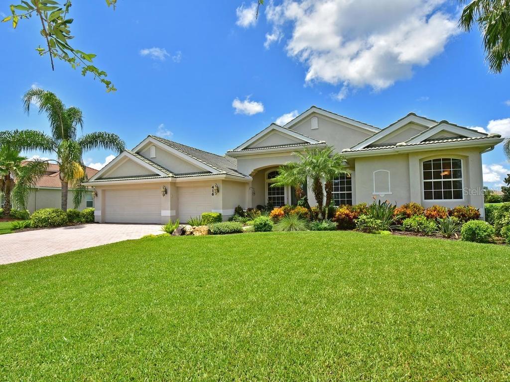 416 Country Meadows Way, Bradenton, FL 34212