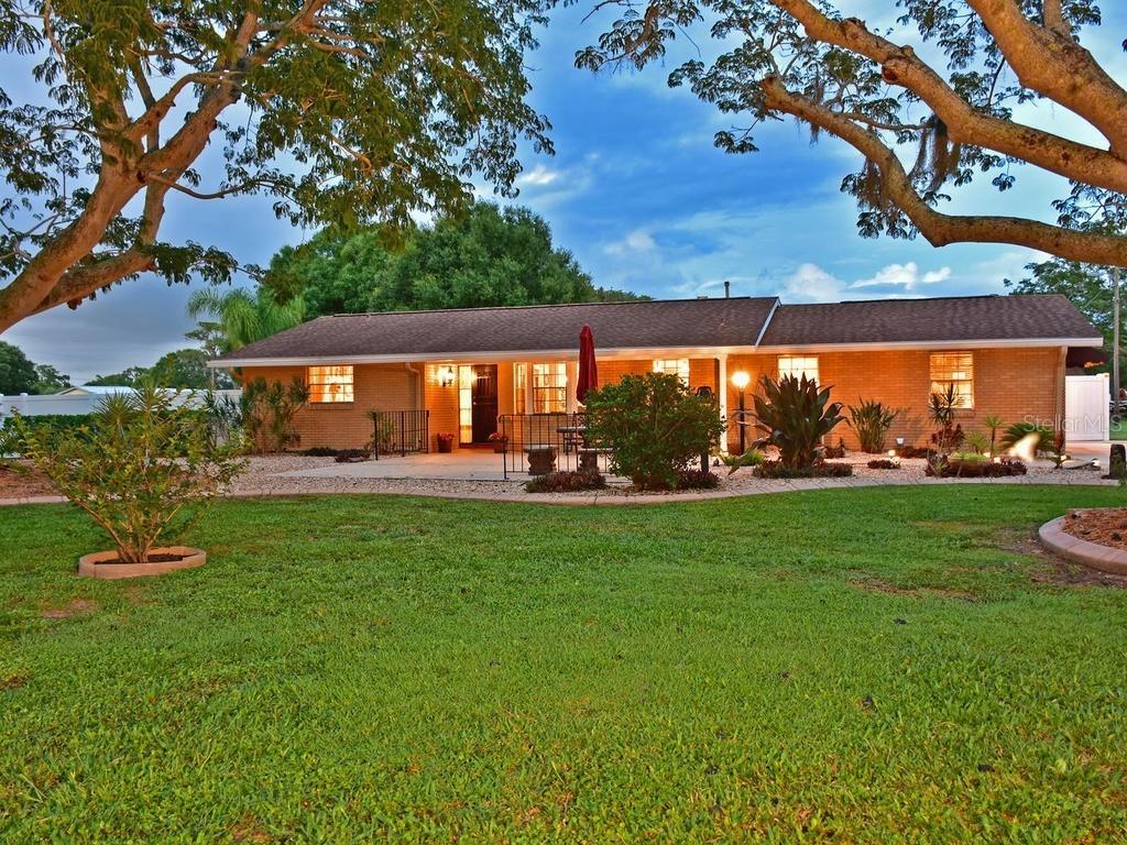 2615 57th St., Bradenton, FL 34208
