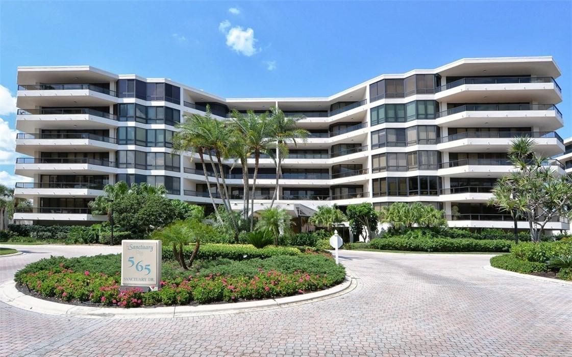 565 Sanctuary Dr. #B204, Longboat Key, FL 34228