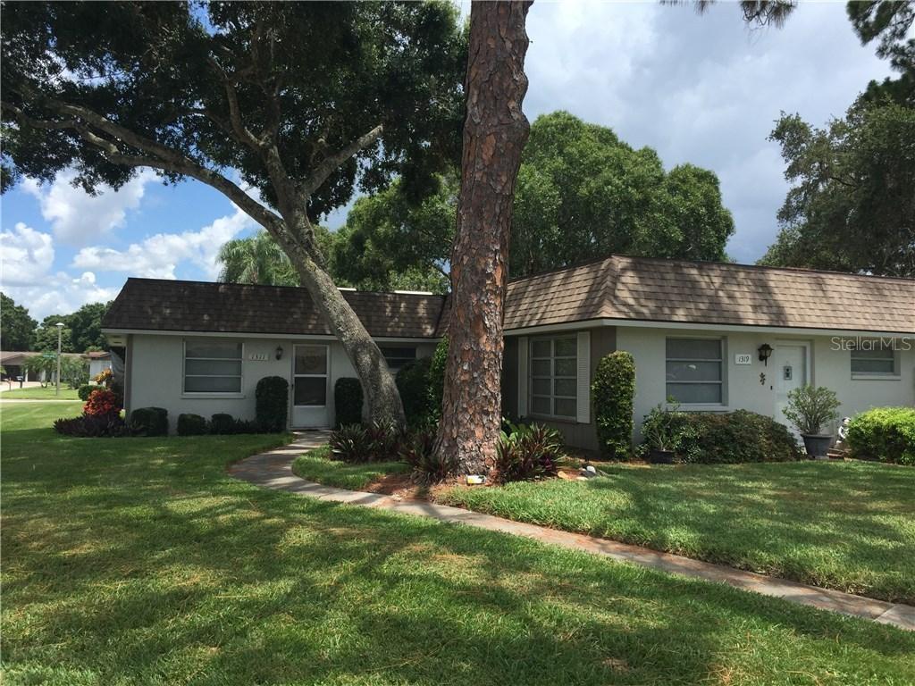 1311 Glendale Cir. #220, Sarasota, FL 34232