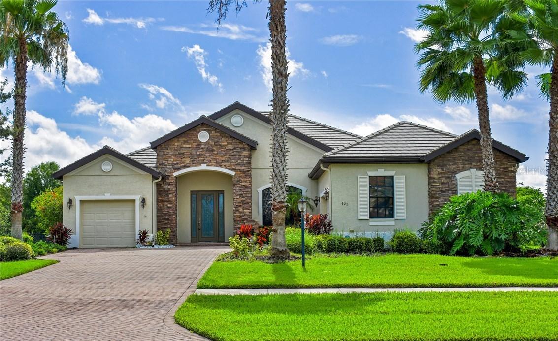 425 Country Meadows Way, Bradenton, FL 34212