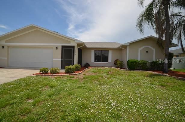 3754 SE 2nd Pl., Cape Coral, FL 33904