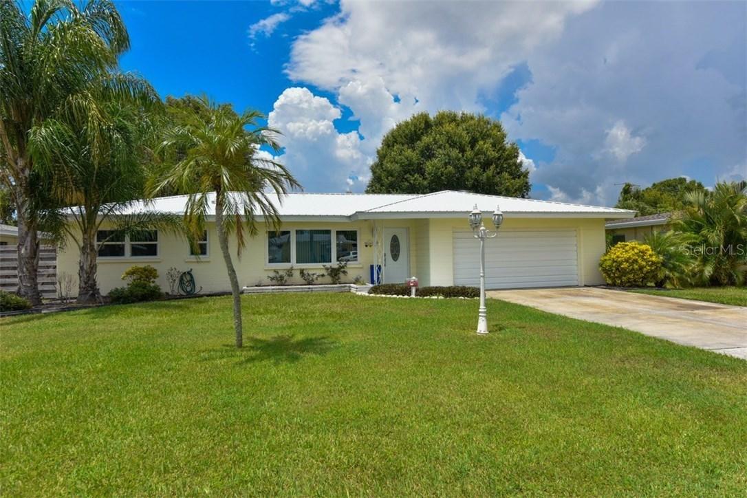 2327 Tulip St., Sarasota, FL 34239