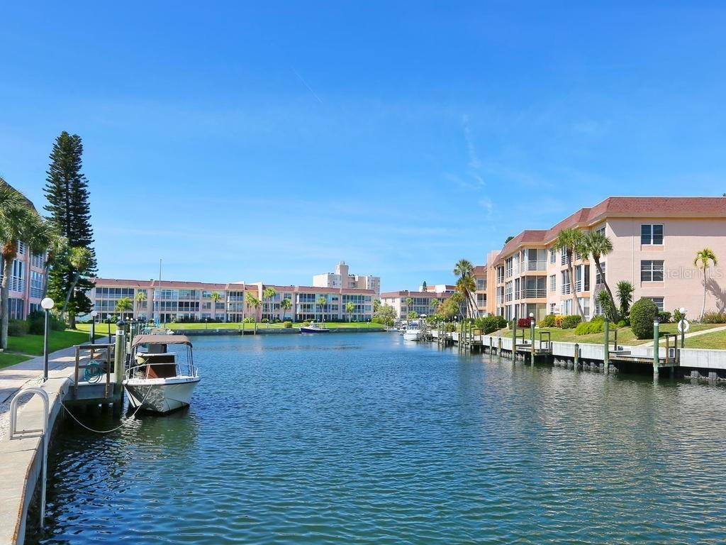 4380 Exeter Dr. #201, Longboat Key, FL 34228