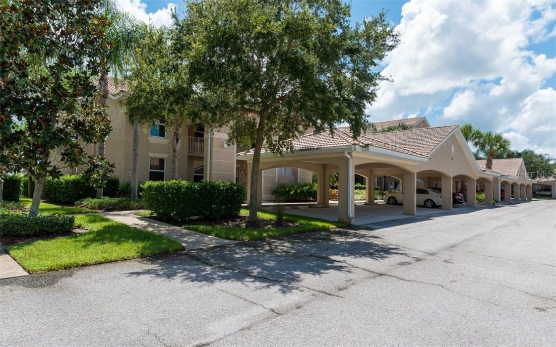 811 Fairwaycove Ln. #102, Bradenton, FL 34212