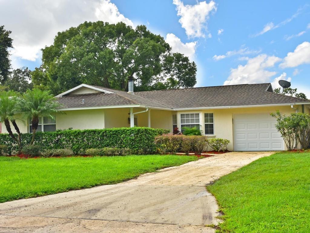 5520 18th Ave., Bradenton, FL 34208