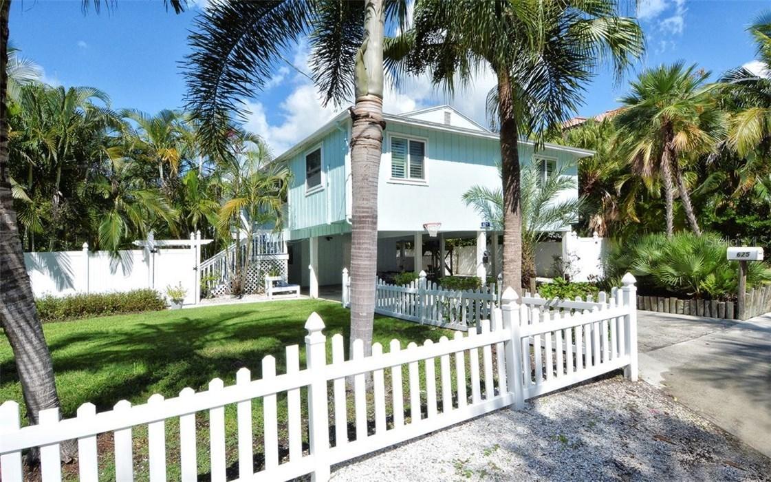 625 Norton St., Longboat Key, FL 34228