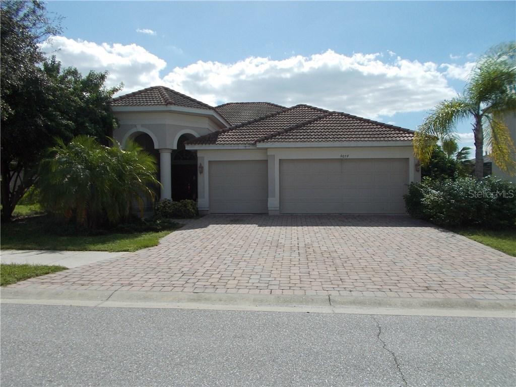 9059 Willowbrook Cir., Bradenton, FL 34212