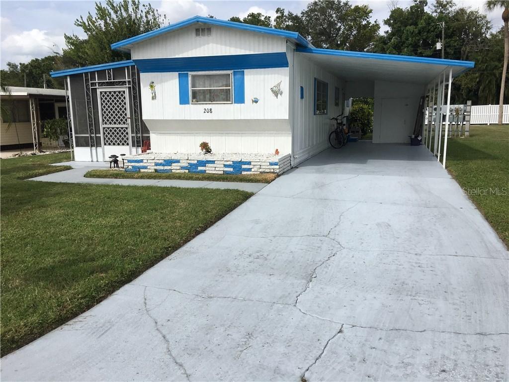 208 Leisure Way, Palmetto, FL 34221