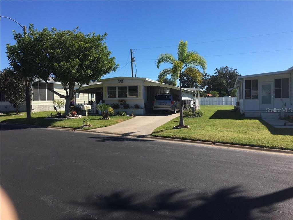 215 Leisure Way, Palmetto, FL 34221
