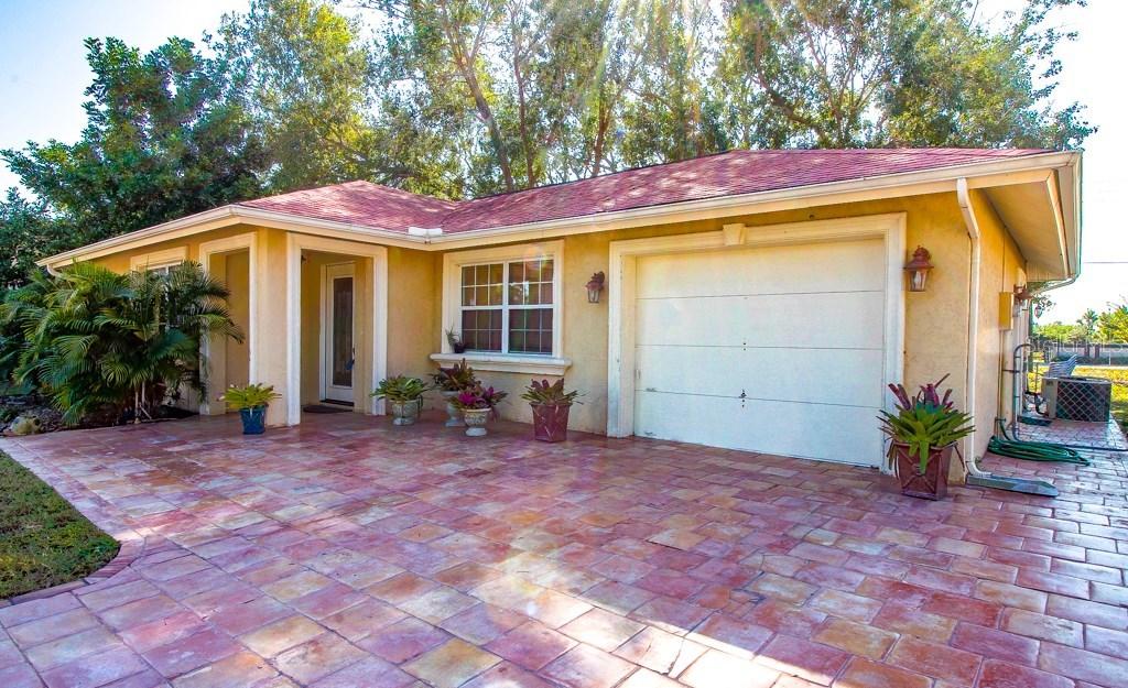 5780 Deer Hollow Ln., Sarasota, FL 34232