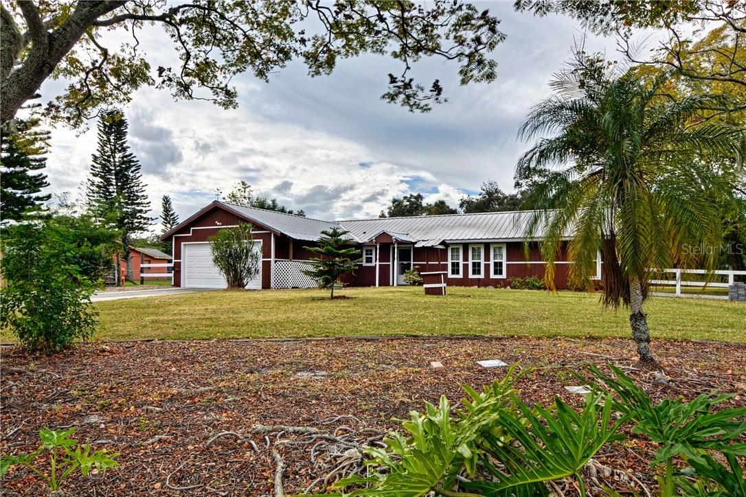 3515 34th St., Bradenton, FL 34208