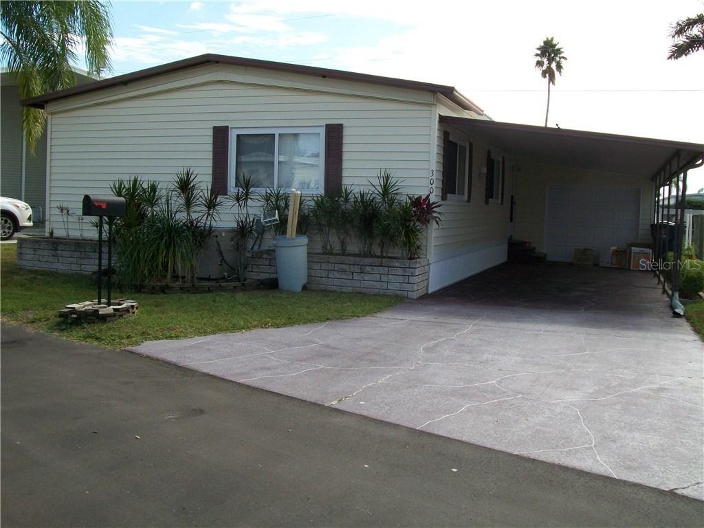 300 Bahama Dr., Palmetto, FL 34221