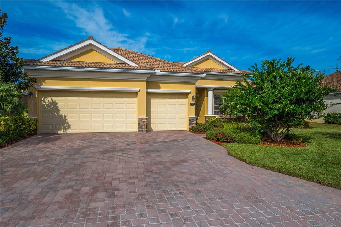 7521 Heritage Grand Pl., Bradenton, FL 34212