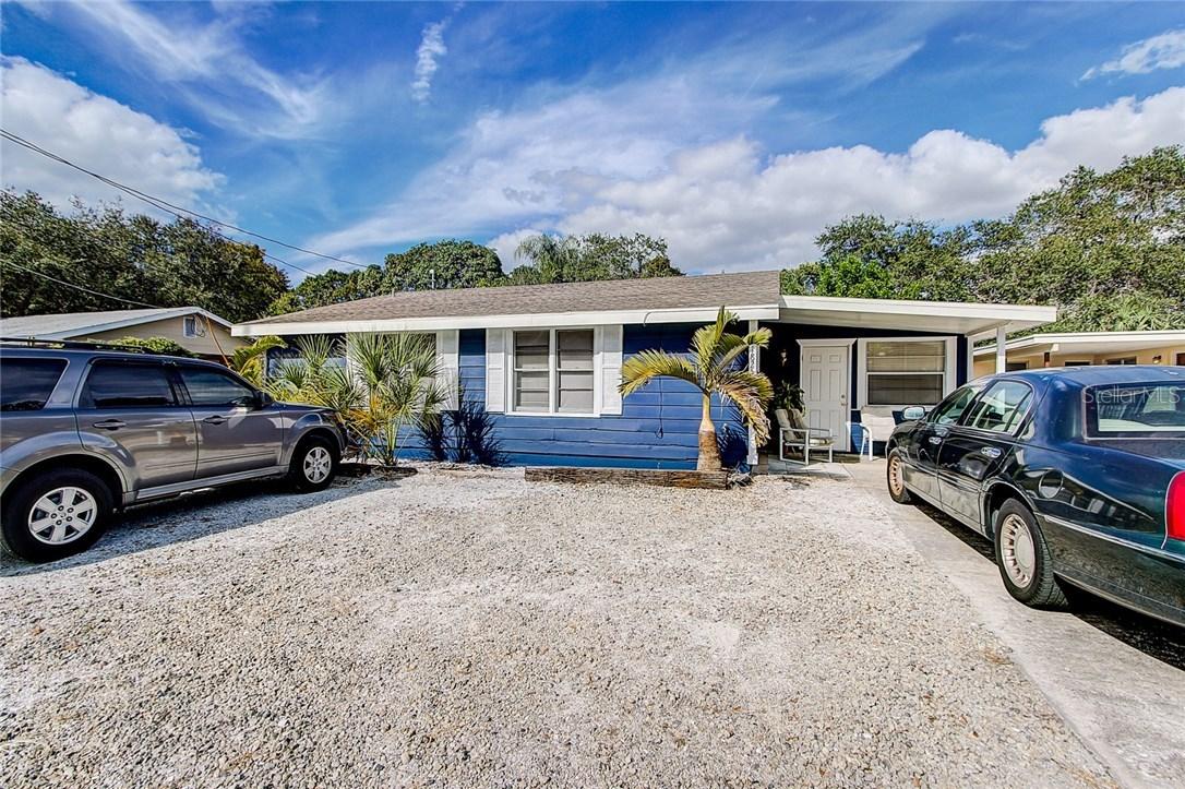 1825 Robinhood St., Sarasota, FL 34231