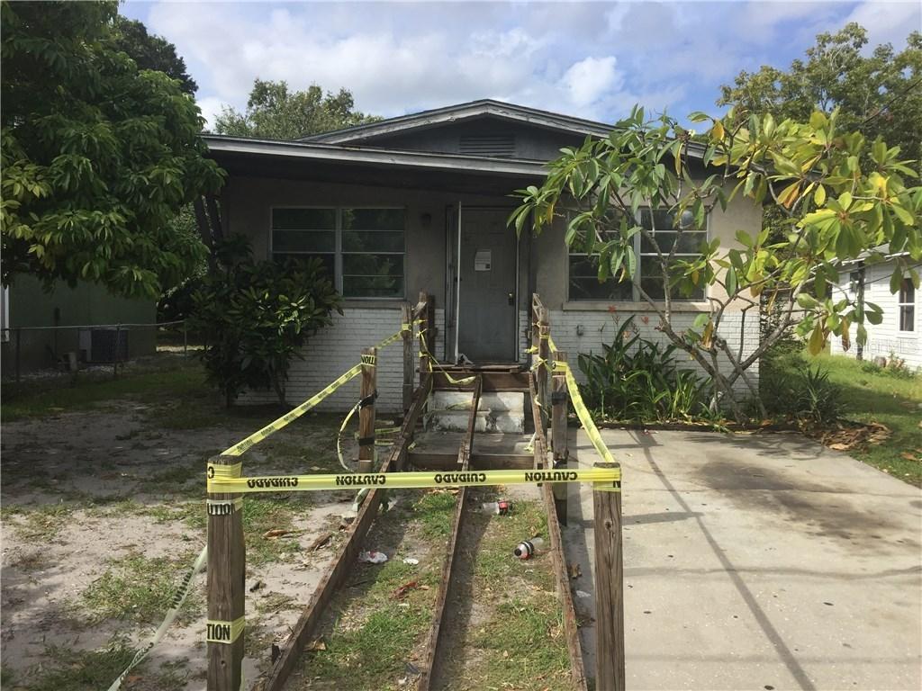 1106 3rd St., Bradenton, FL 34205