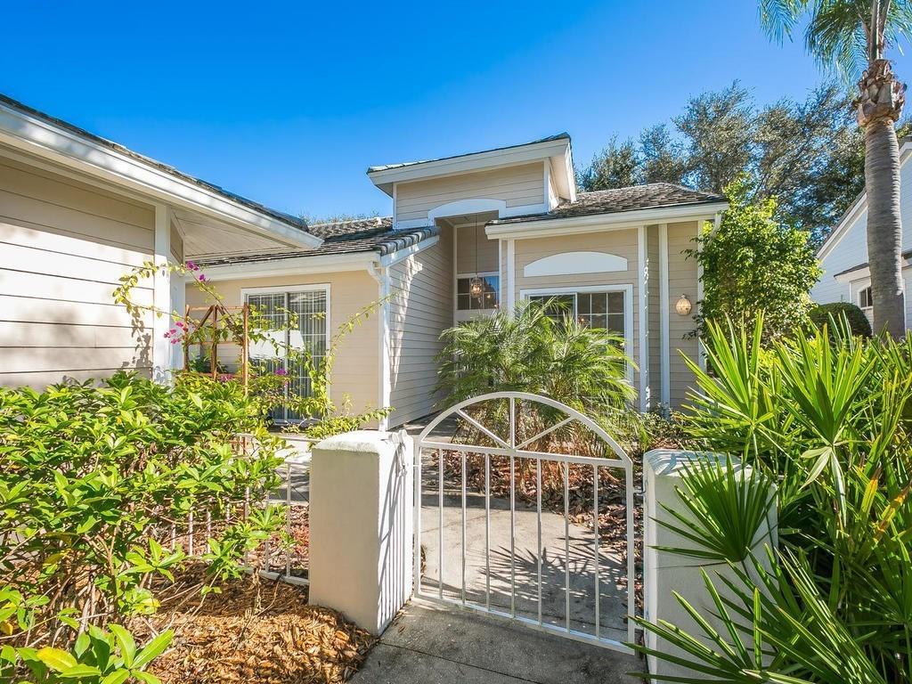 7935 Whitebridge Glen, University Park, FL 34201