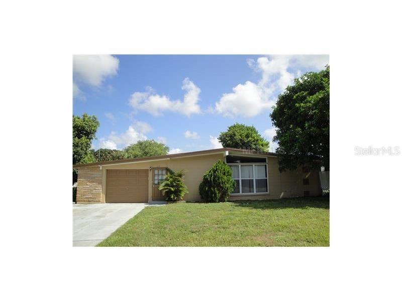 2319 Emory Ave., Bradenton, FL 34207