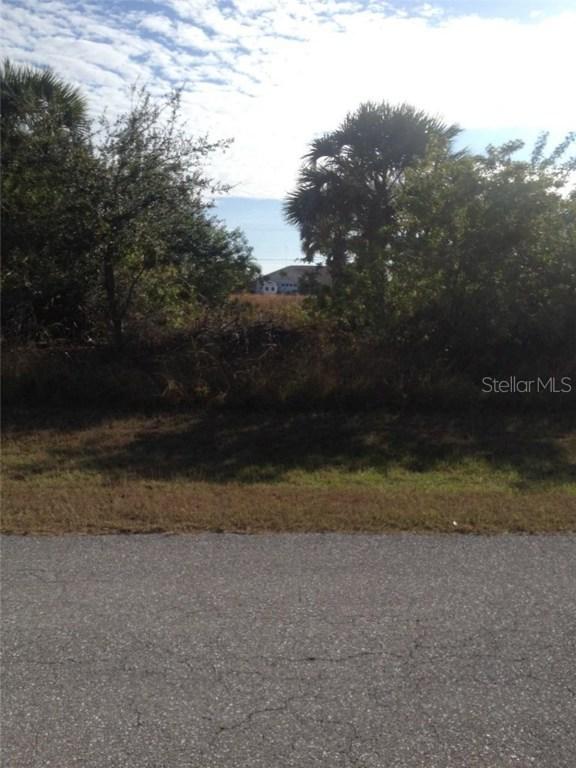 18858 Ashcroft Cir., Port Charlotte, FL 33948