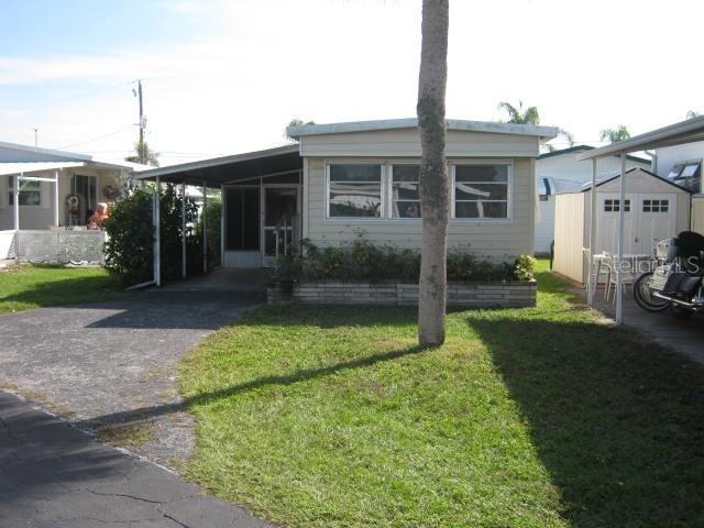 2042 Champion St., Sarasota, FL 34231