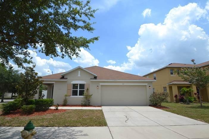 411 Crichton St., Ruskin, FL 33570