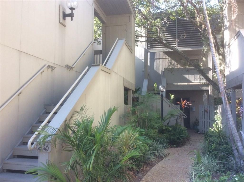 240 Woodland Dr., Osprey, FL 34229