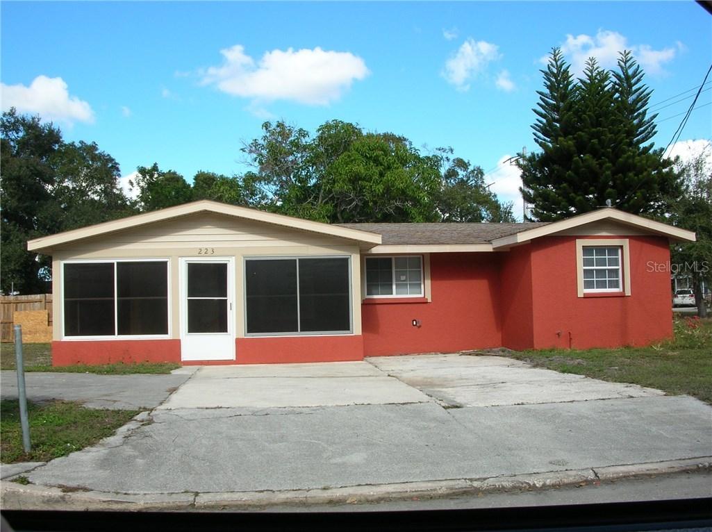 223 11th Ave., Bradenton, FL 34208