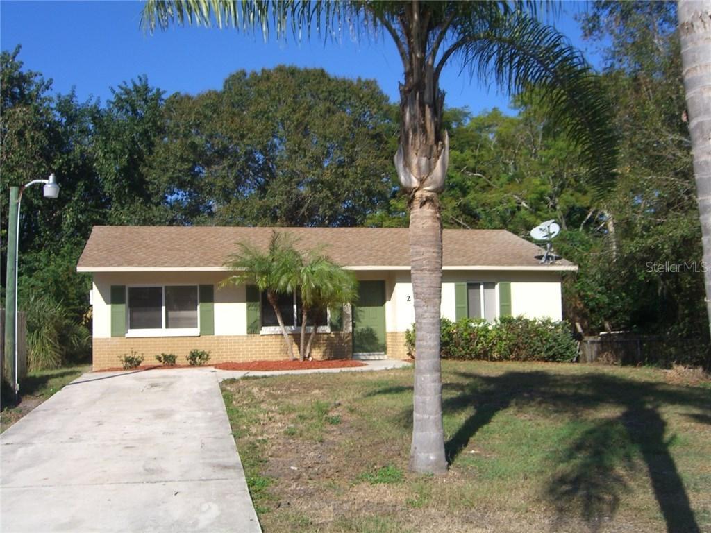 2583 19th St, Sarasota, FL 34230