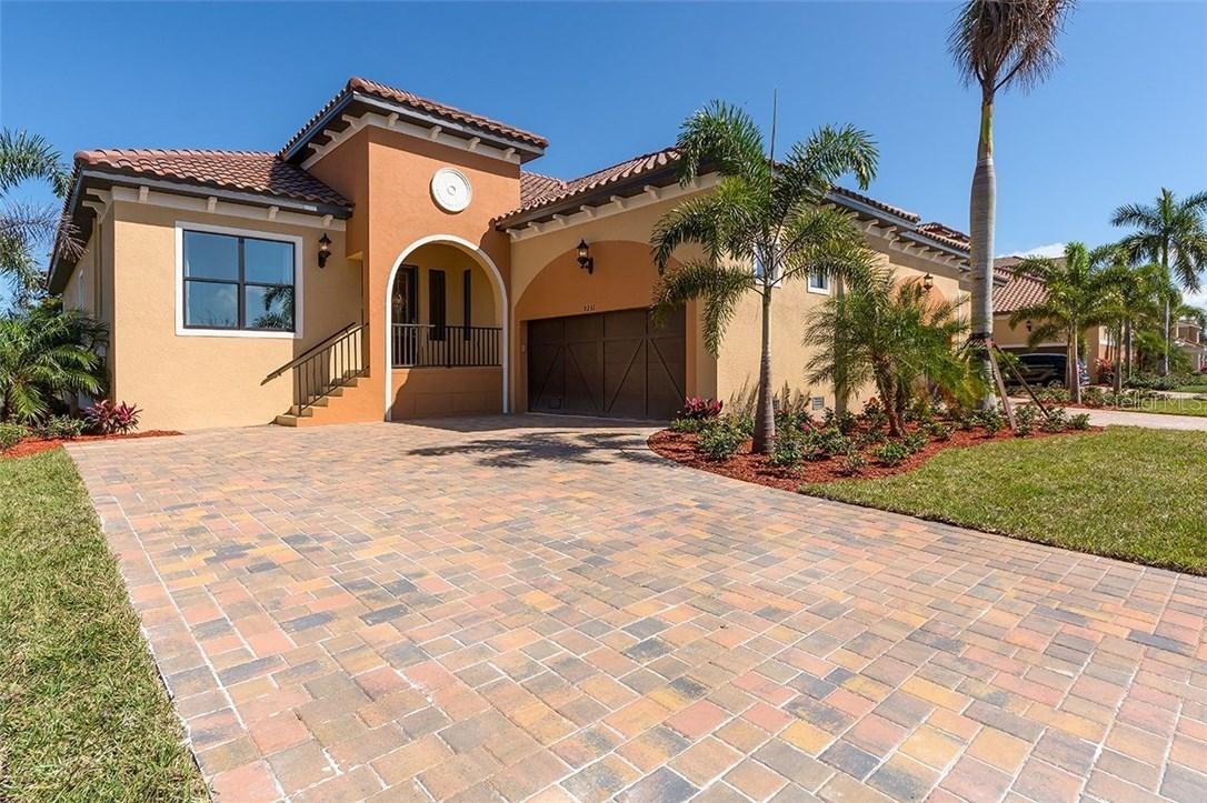 9231 43rd Ter., Bradenton, FL 34209