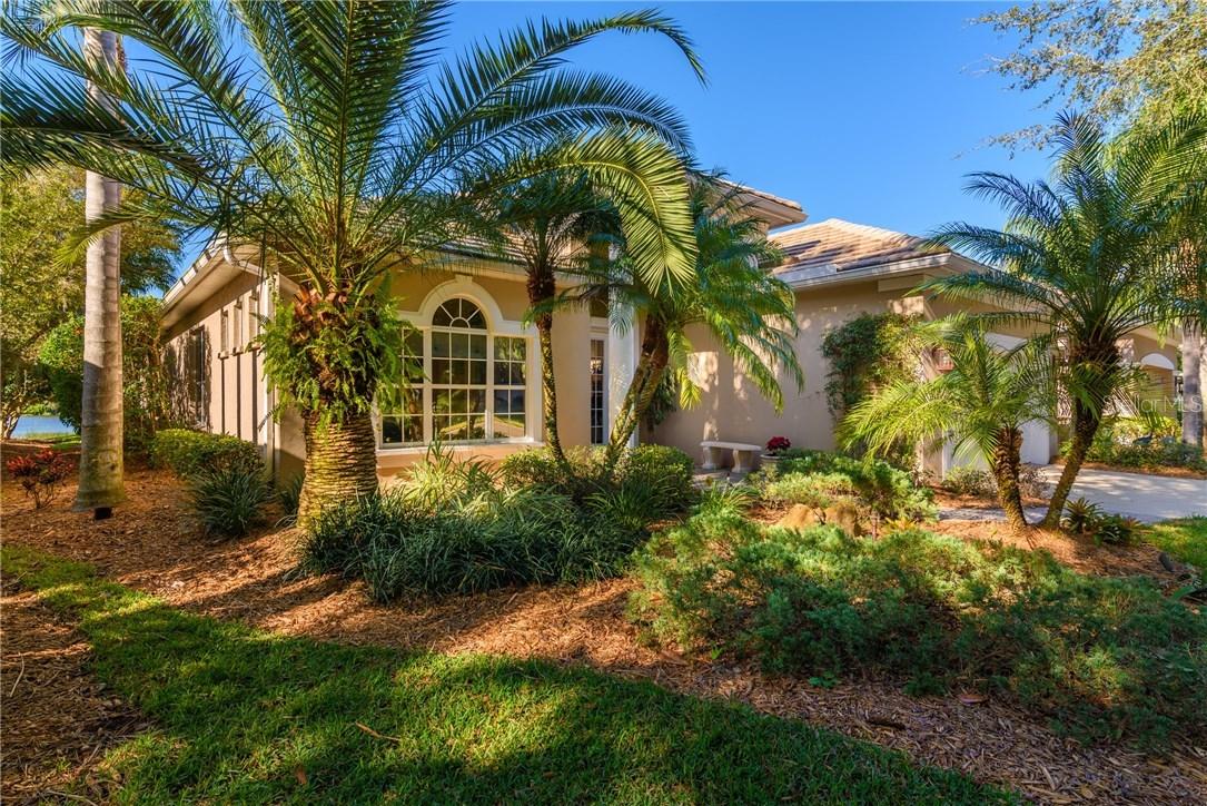 7041 Lennox Pl., University Park, FL 34201