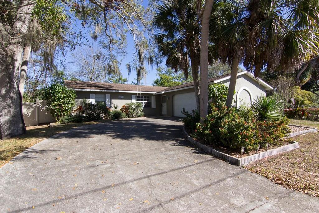 4995 Linwood St., Sarasota, FL 34232