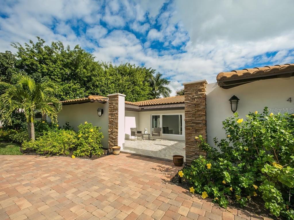 443 Bird Key Dr., Sarasota, FL 34236