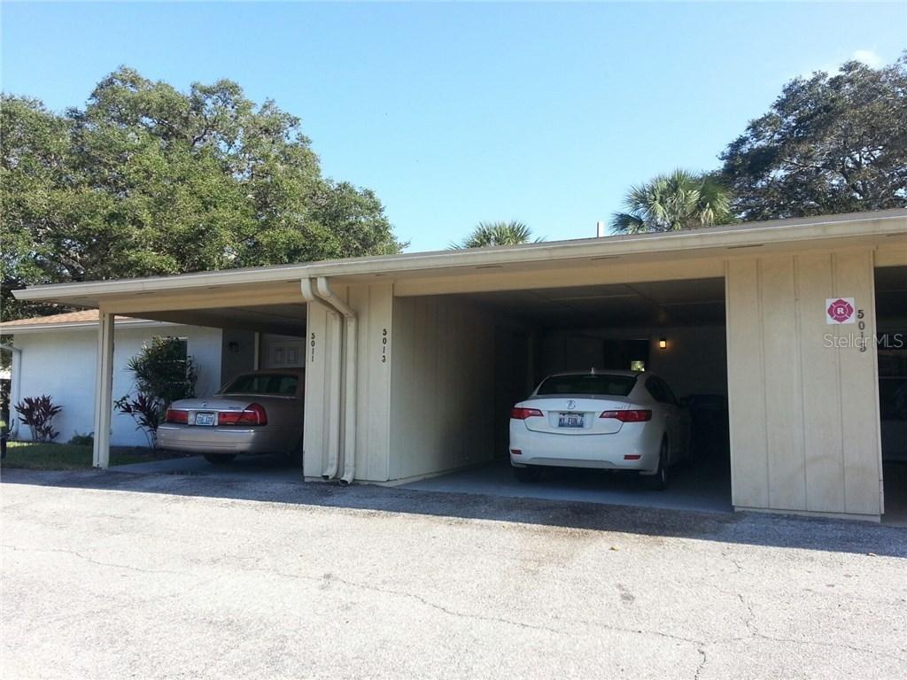 5013 Live Oak Cir., Bradenton, FL 34207