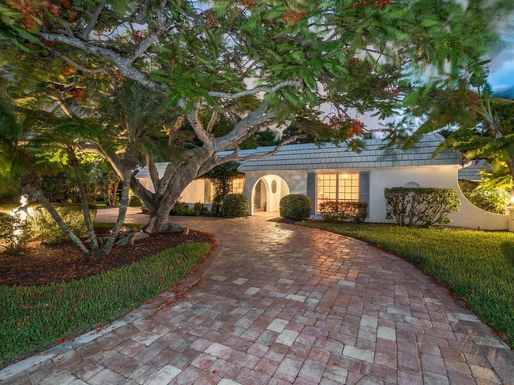 429 Pheasant Way, Sarasota, FL 34236