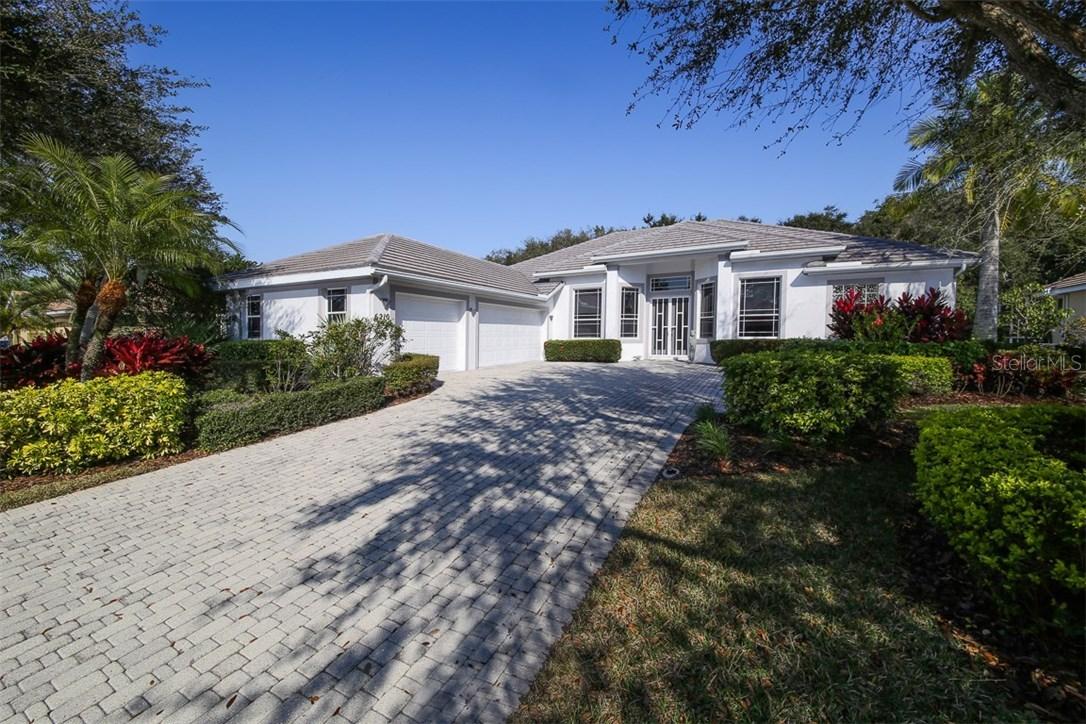 6210 Stillwater Ct., University Park, FL 34201