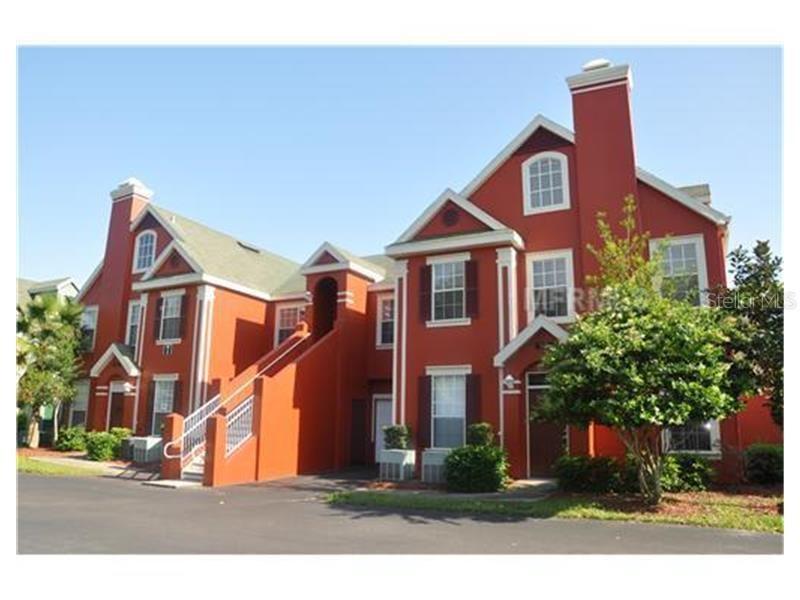 9126 Lake Chase Island Way, Tampa, FL 33626