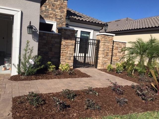 4128 Ilaria Ave., Sarasota, FL 34238